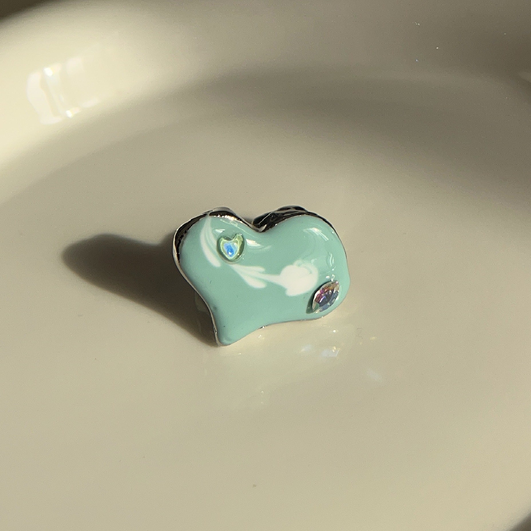 High-grade Metal Wide Heart Twin Enamel Drop Oil Ring
